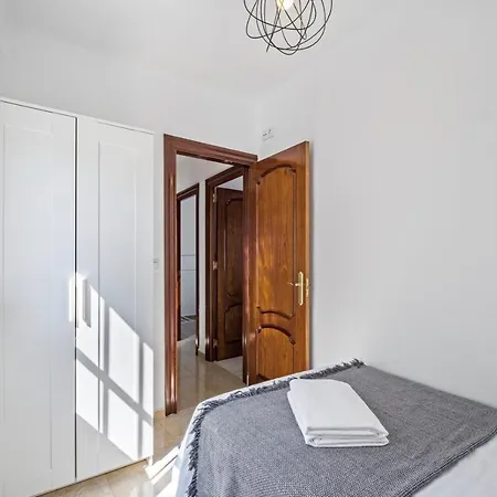 Apartamento 3 Bedroom Near Centre *