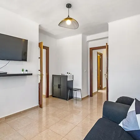 3 Bedroom Near Centre